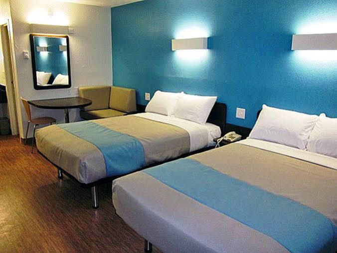 Motel 6-Overland Park, Ks ภายนอก รูปภาพ