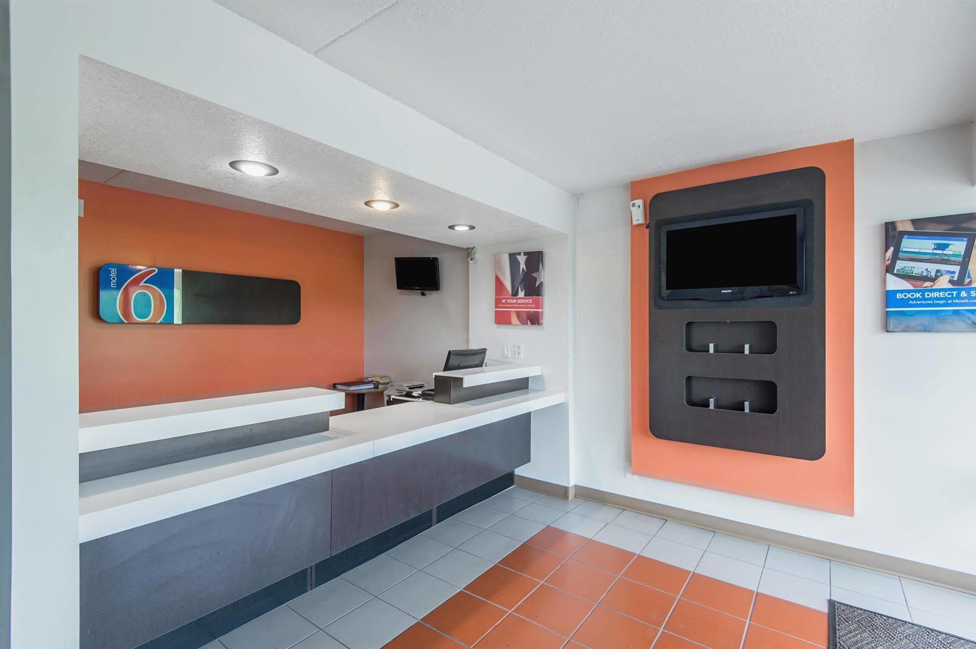 Motel 6-Overland Park, Ks ภายนอก รูปภาพ