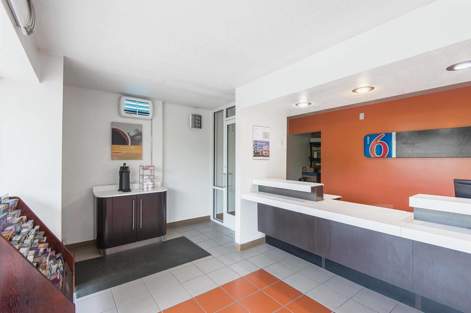 Motel 6-Overland Park, Ks ภายนอก รูปภาพ