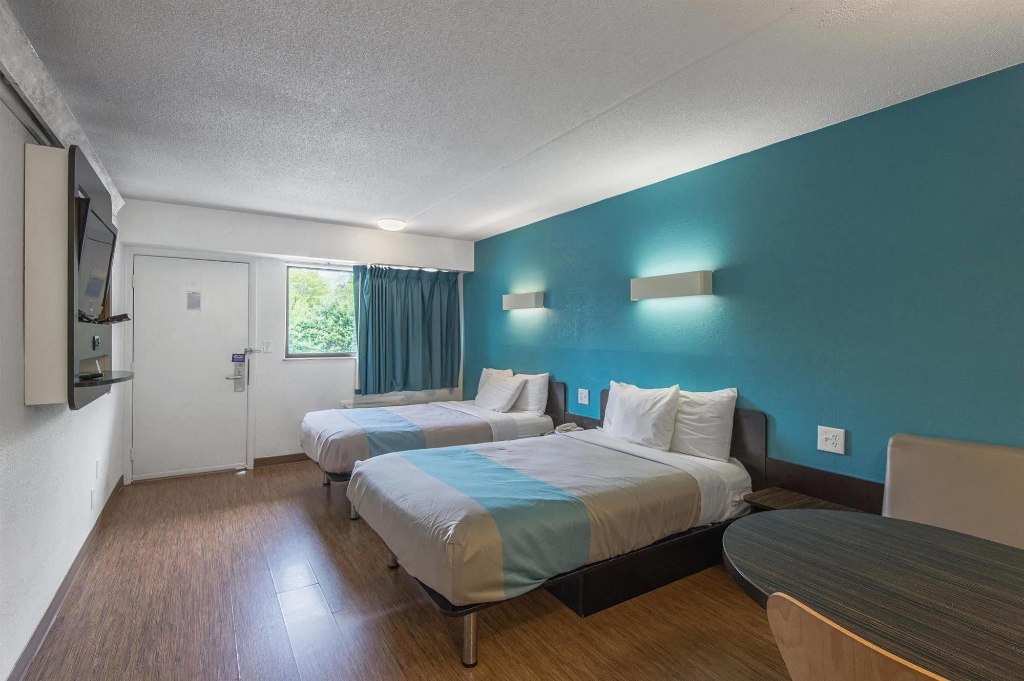 Motel 6-Overland Park, Ks ภายนอก รูปภาพ