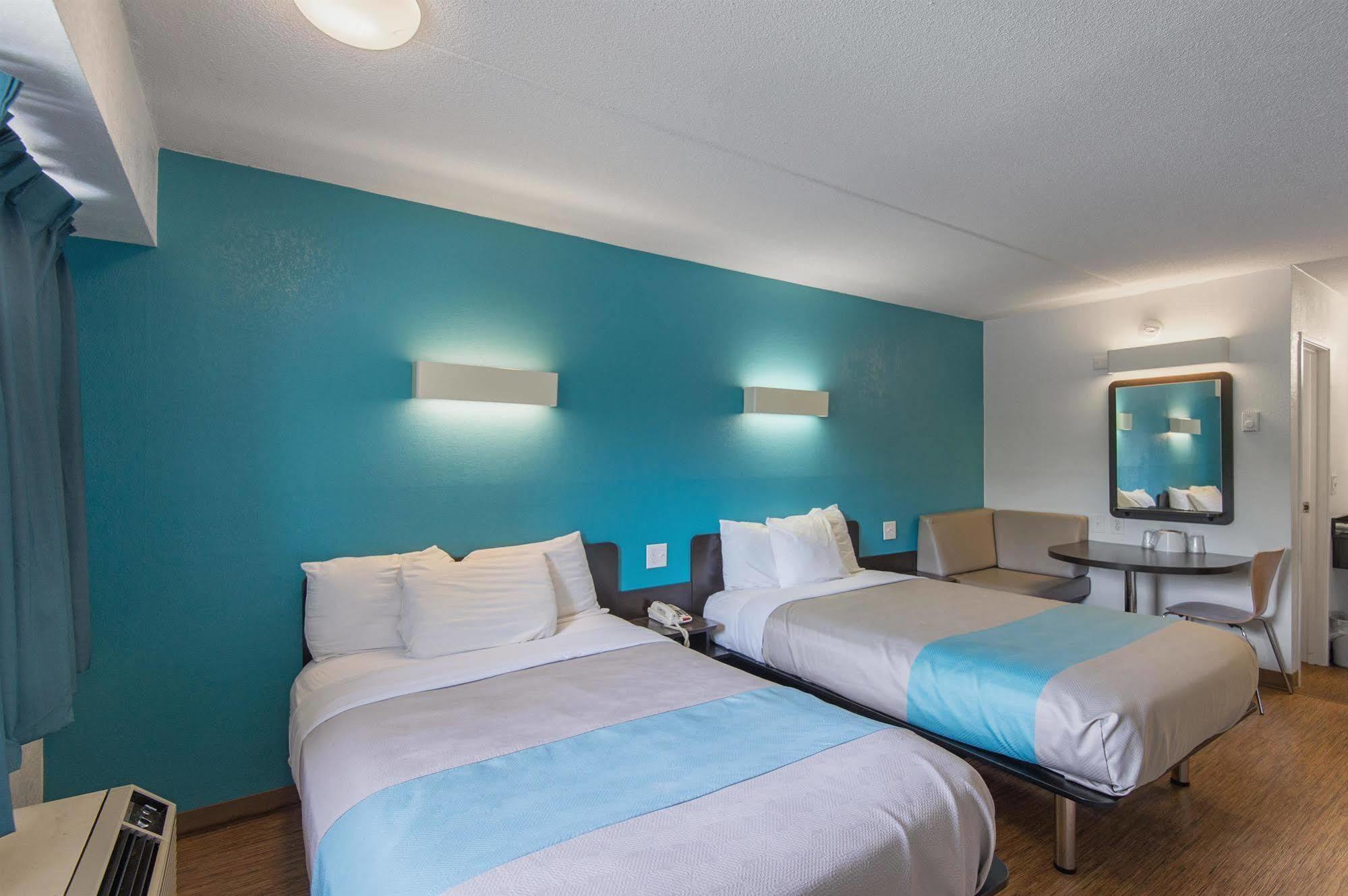 Motel 6-Overland Park, Ks ภายนอก รูปภาพ