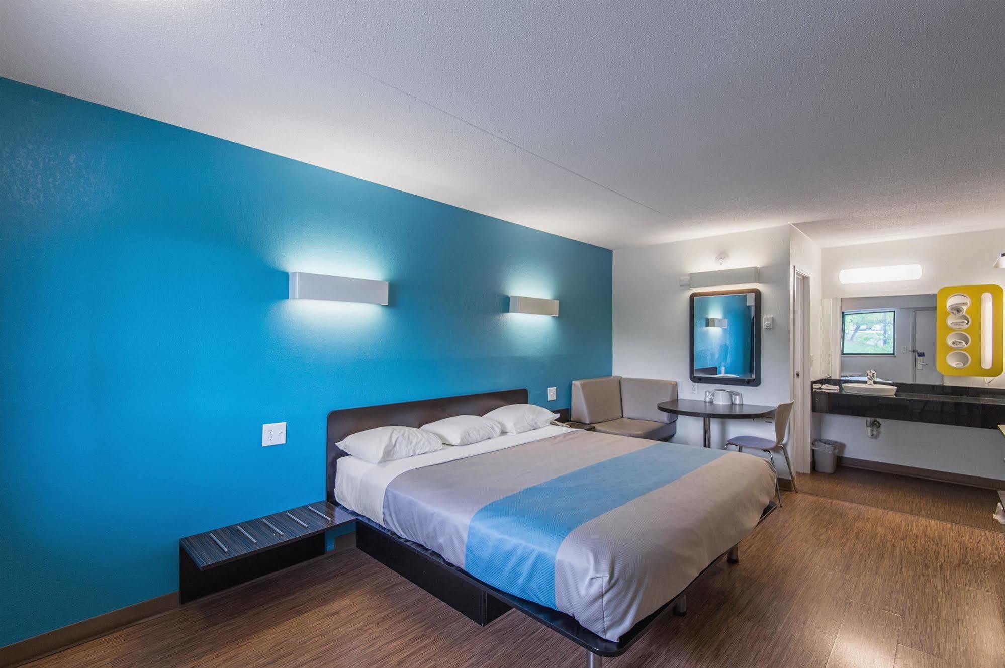 Motel 6-Overland Park, Ks ภายนอก รูปภาพ