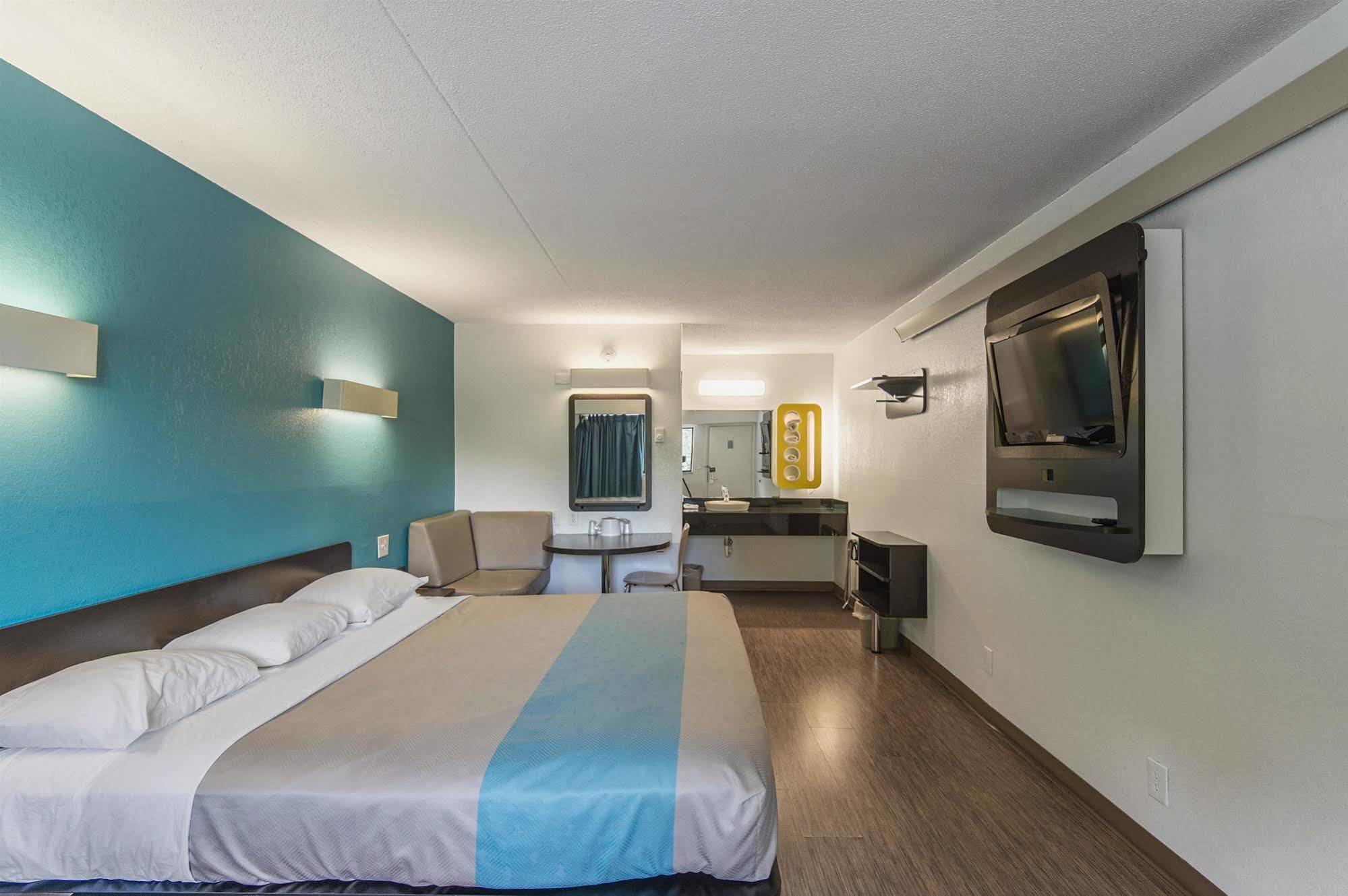 Motel 6-Overland Park, Ks ภายนอก รูปภาพ